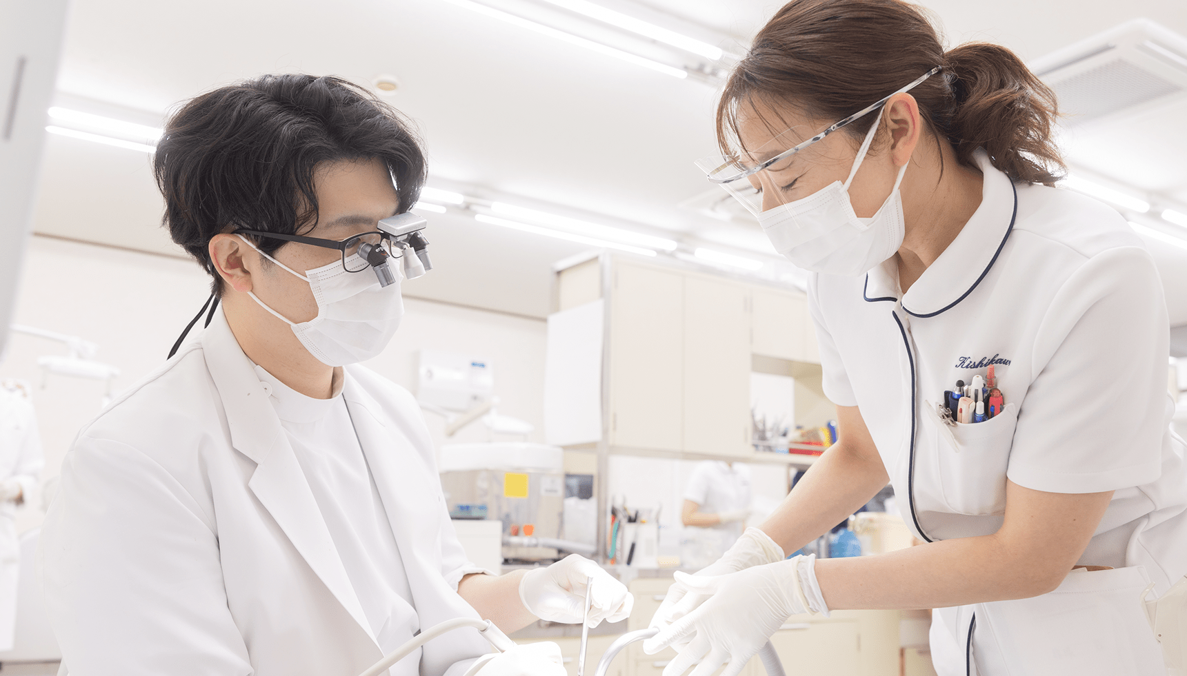 高倍率拡大鏡を活用した精密治療